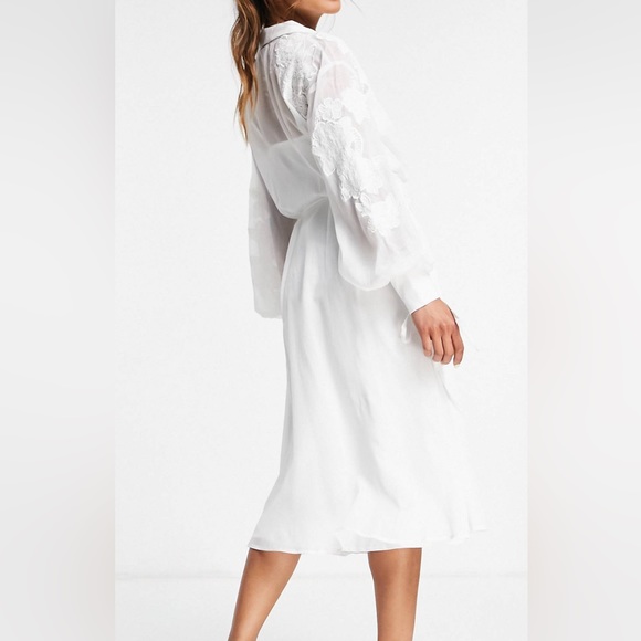 NWOT - ASOS DESIGN Embroidered wrap midi dress with satin & lace trim detail - Picture 4 of 4